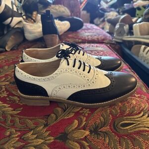 Women's Wing Tip Carved Brogue Flats Oxford Lace Up Shoes Two Tone Splicing Lady